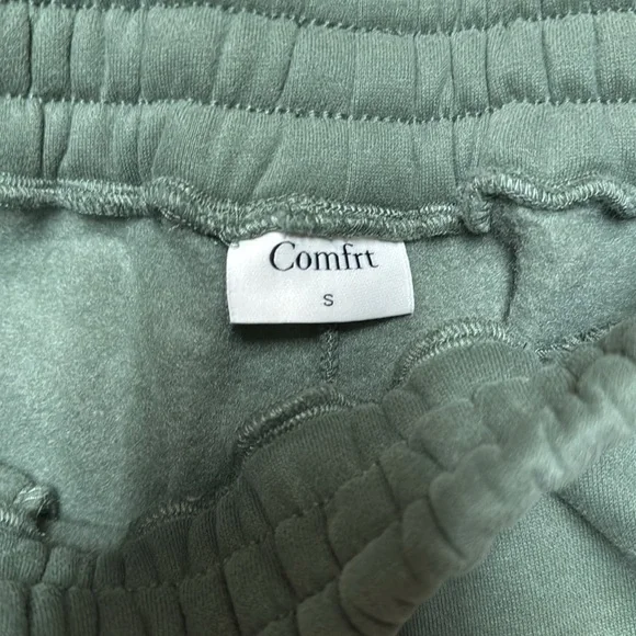 Comfrt unisex oversized joggers. Small. NWOT! - Picture 8 of 9